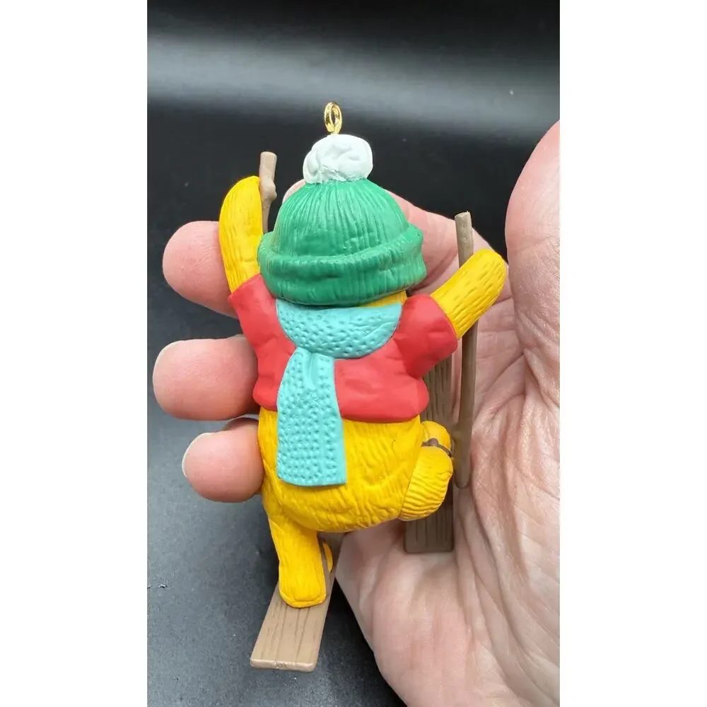 Vintage Hallmark Ornament Winnie the Pooh Collection 1993 Skiing No Box LO14